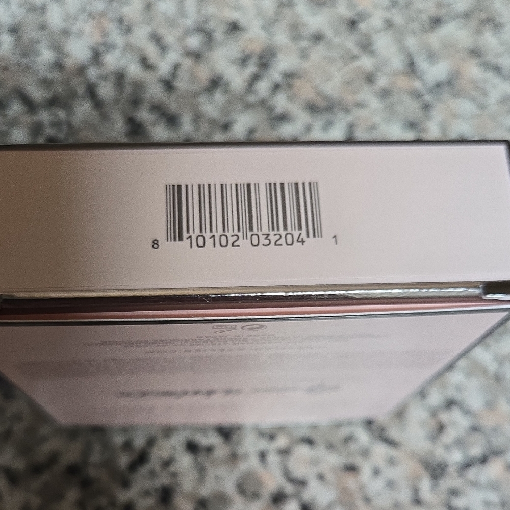 Westman Atelier Pressed Powder - Picture 6 of 6